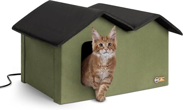 Solar Heated Outdoor Pet House